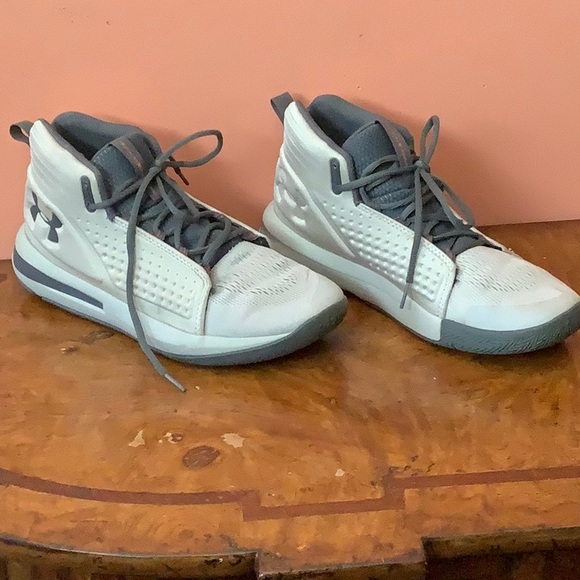 Under Armour Other - Under Armour Torch Basketball Shoes  Men’s Size 9.5  Sneakers